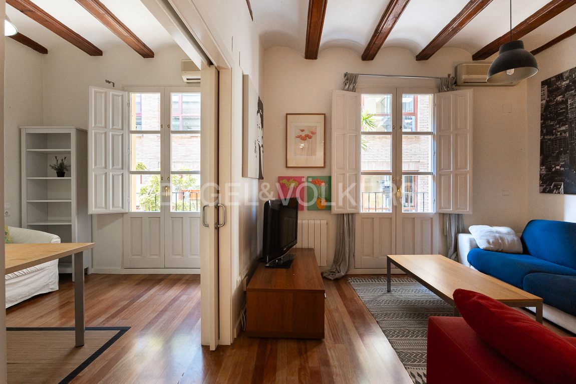 Sala d'estar de Apartament de lloguer en  Valencia Capital amb Aire condicionat, Calefacció i Parquet