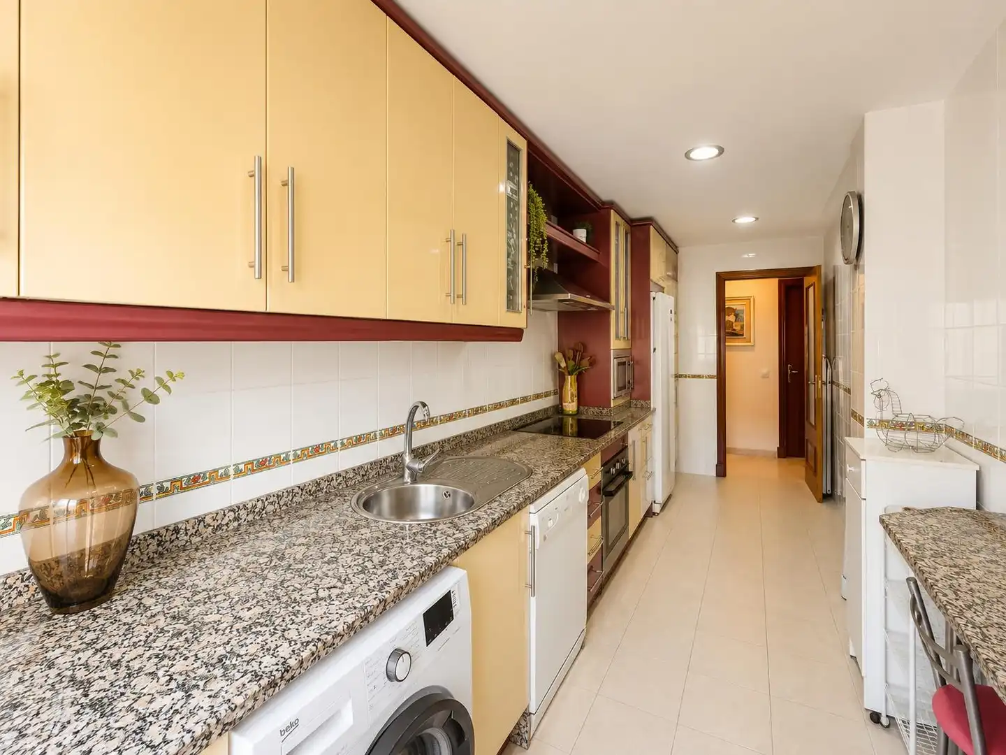 Cocina de Ático en venta en Chipiona con Aire acondicionado, Calefacción y Jardín privado