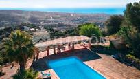 Vista exterior de Casa o xalet en venda en Alella amb Aire condicionat, Calefacció i Jardí privat