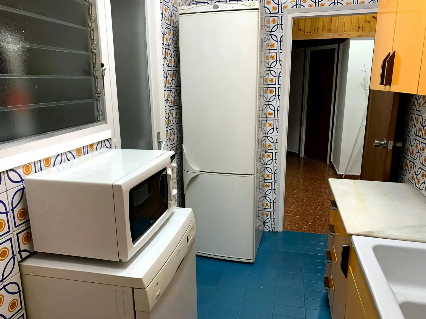 Kitchen of Flat for share in Barcelona  with Air Conditioner, Heating and Furnished