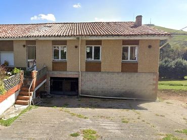 House for sale in Barrio Monte 28
