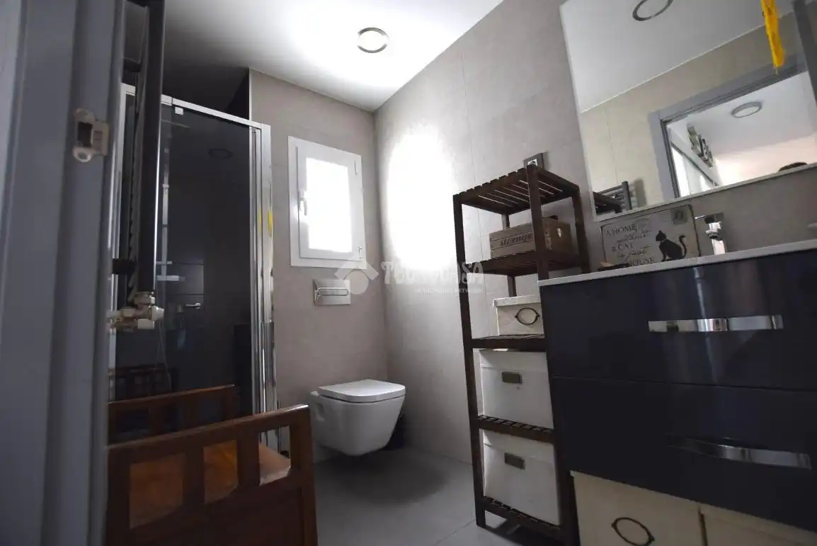 Baño de Piso en venta en Latina