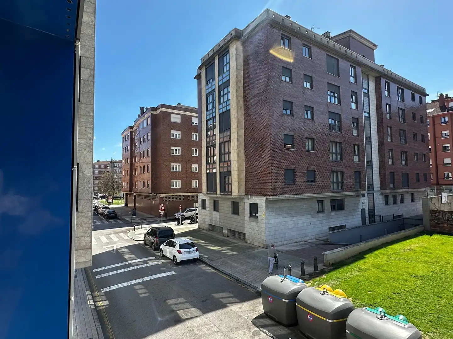 Vista exterior de Piso en venta en Gijón  con Calefacción, Terraza y Piscina