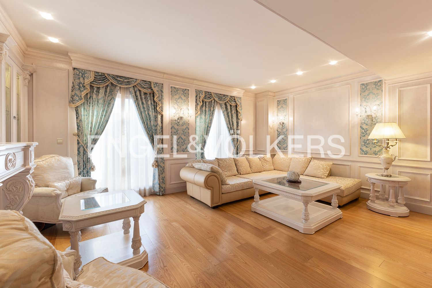 Sala d'estar de Casa o xalet en venda en  Valencia Capital amb Aire condicionat, Calefacció i Terrassa