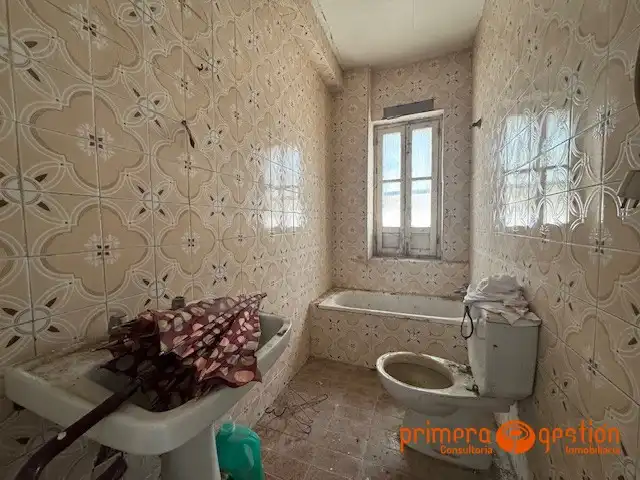 Bathroom of Houses for sale in Carmona