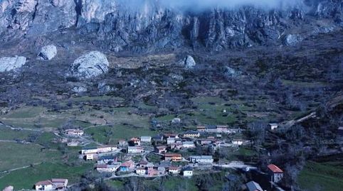 Encantadora Casa de Pueblo en Somiedo por solo 63.000, immagine 2
