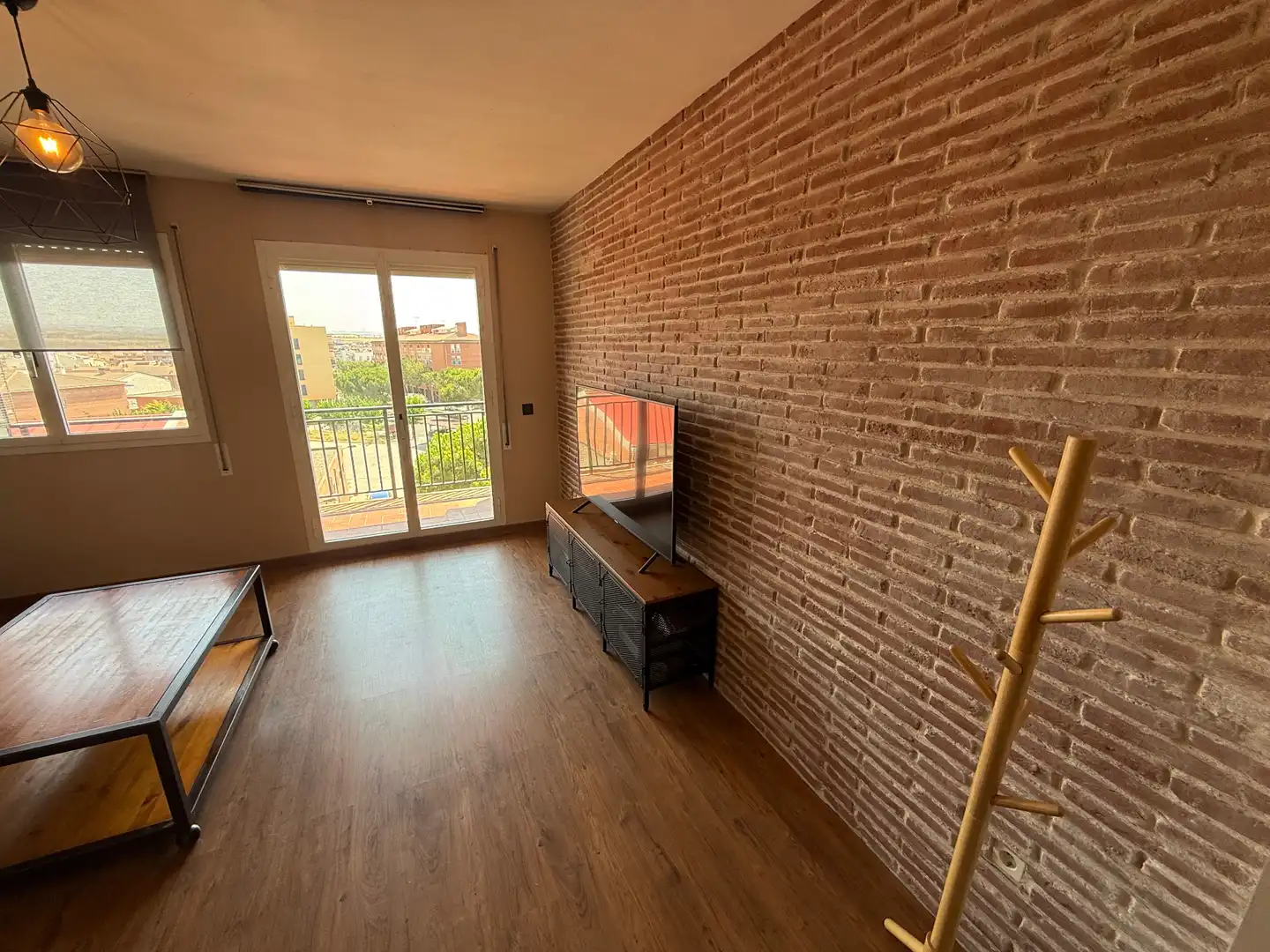 Sala d'estar de Pis en venda en Tàrrega amb Aire condicionat, Calefacció i Parquet