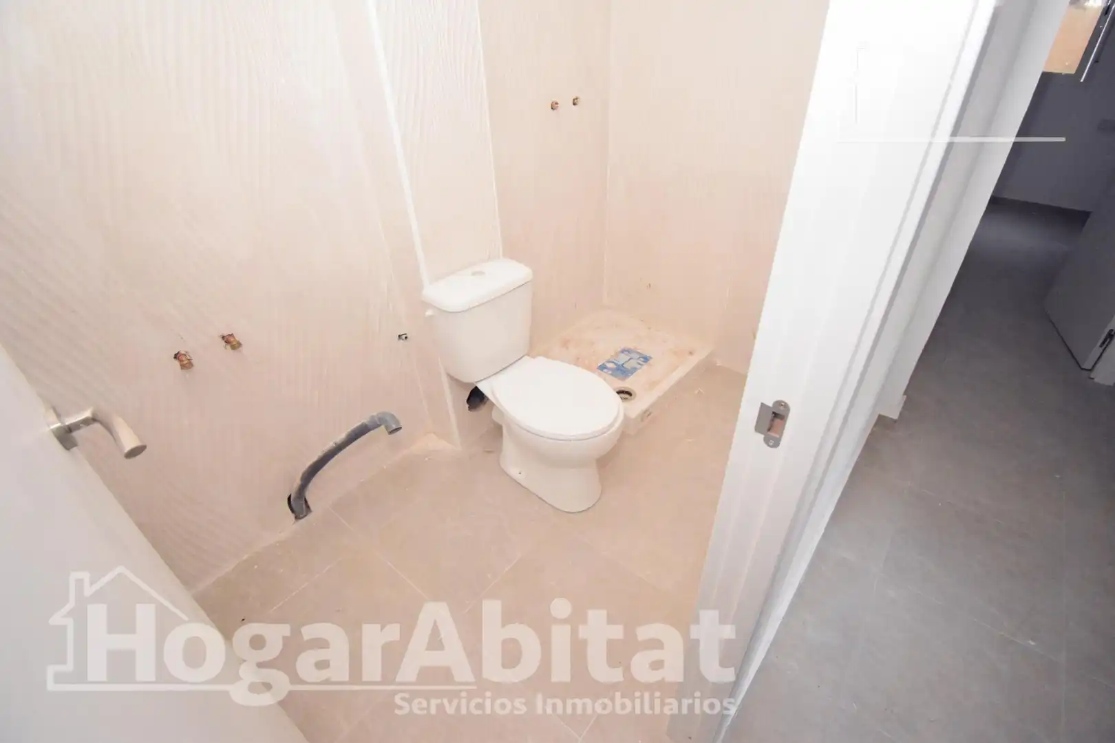 Bany de Pis en venda en Castellón de la Plana / Castelló de la Plana amb Aire condicionat