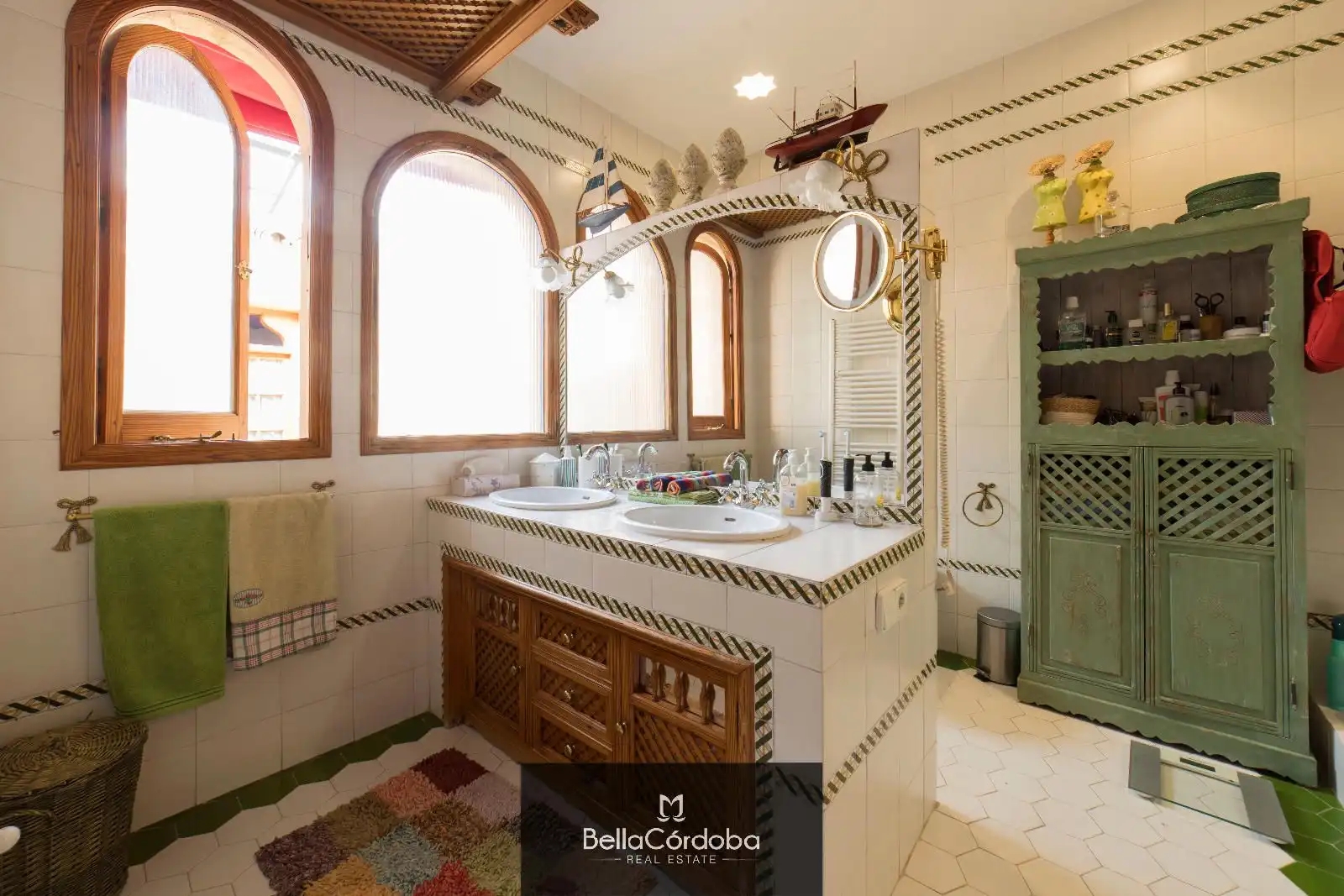 Bathroom of Houses for sale in Córdoba  with Air Conditioner, Heating and Terrace
