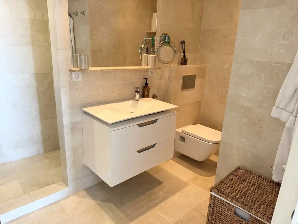 Bathroom of Apartments for sale in Calvià  with Terrace