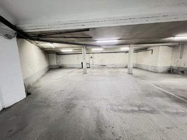 Aparcamiento en venta en Lugones