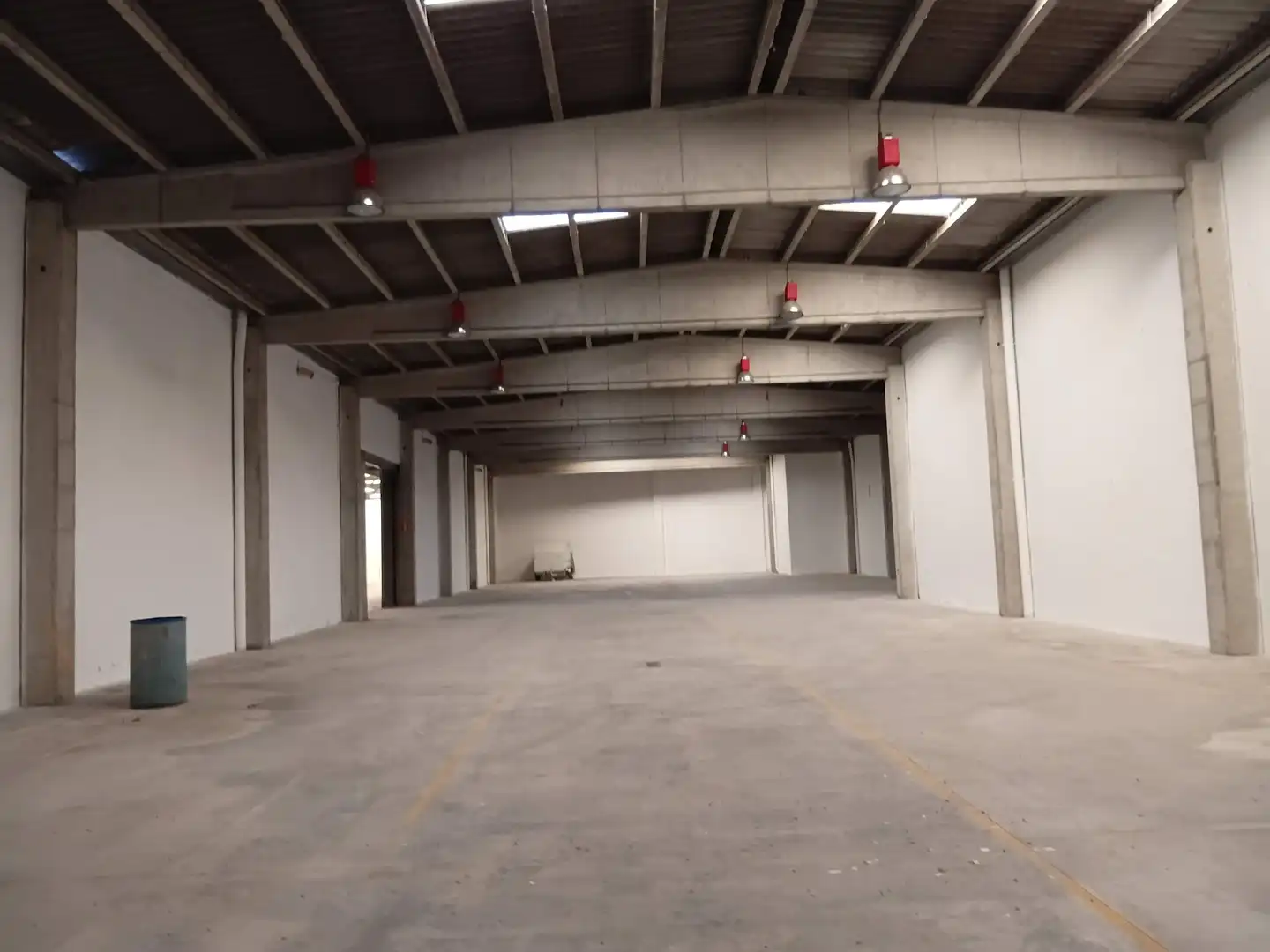 Nau industrial de lloguer a Carrer de Sarriera