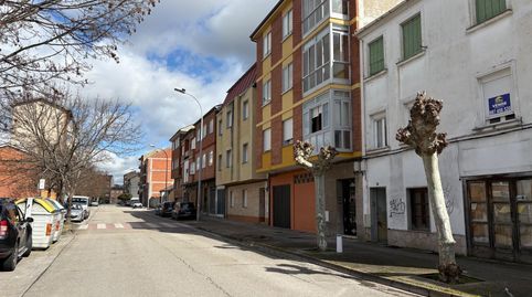 Foto 3 de Edificio en venta en Flores de Sil - La Placa, Ponferrada