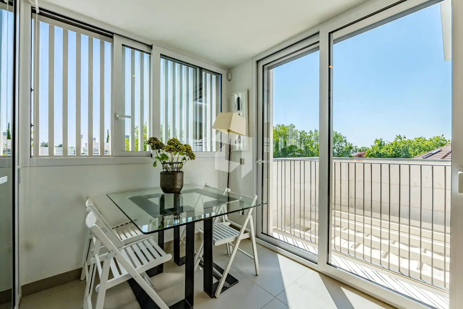 Balcony of Attic for sale in Madrid  with Air Conditioner, Heating and Parquet flooring