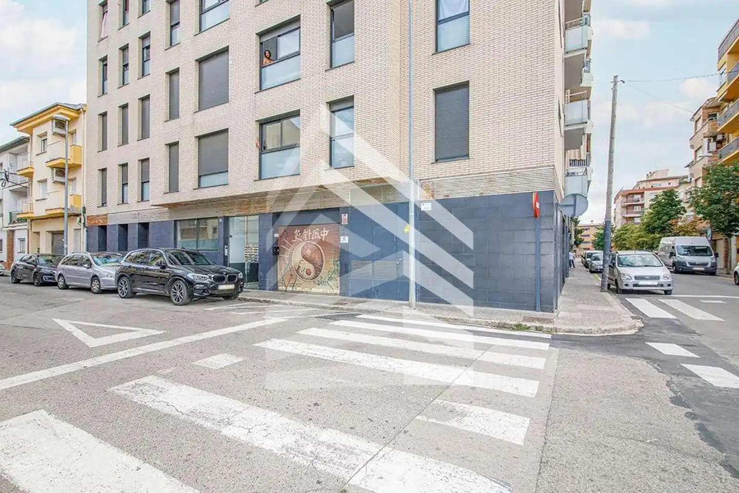 Vista exterior de Edifici en venda en Girona