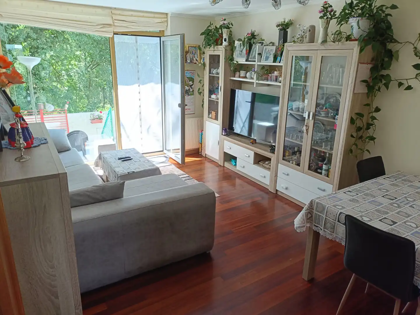 Wohnzimmer von Wohnung zum Verkauf in Brión mit Heizung, Terrasse und Abstellraum