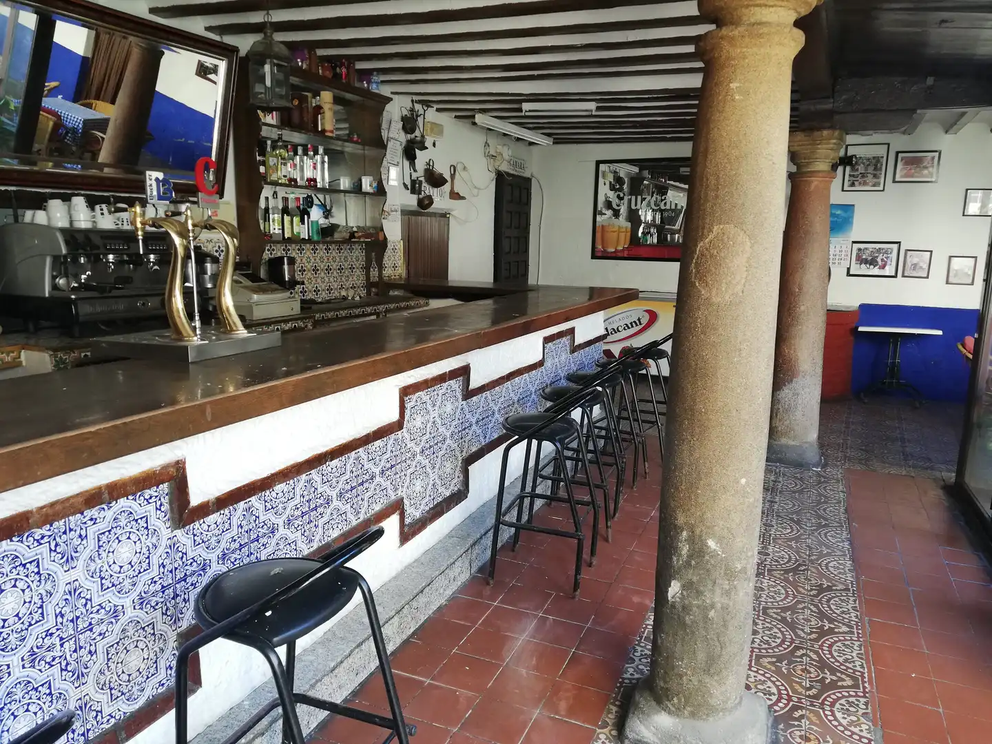 Local de lloguer en Mascaraque amb Aire condicionat