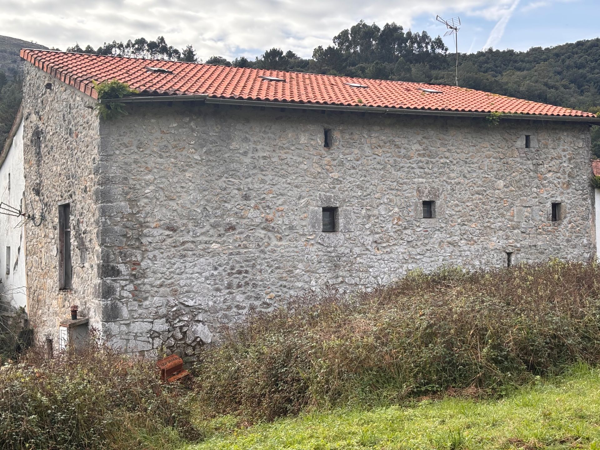 Exterior view of Country house for sale in Voto  with Private garden and Storage room