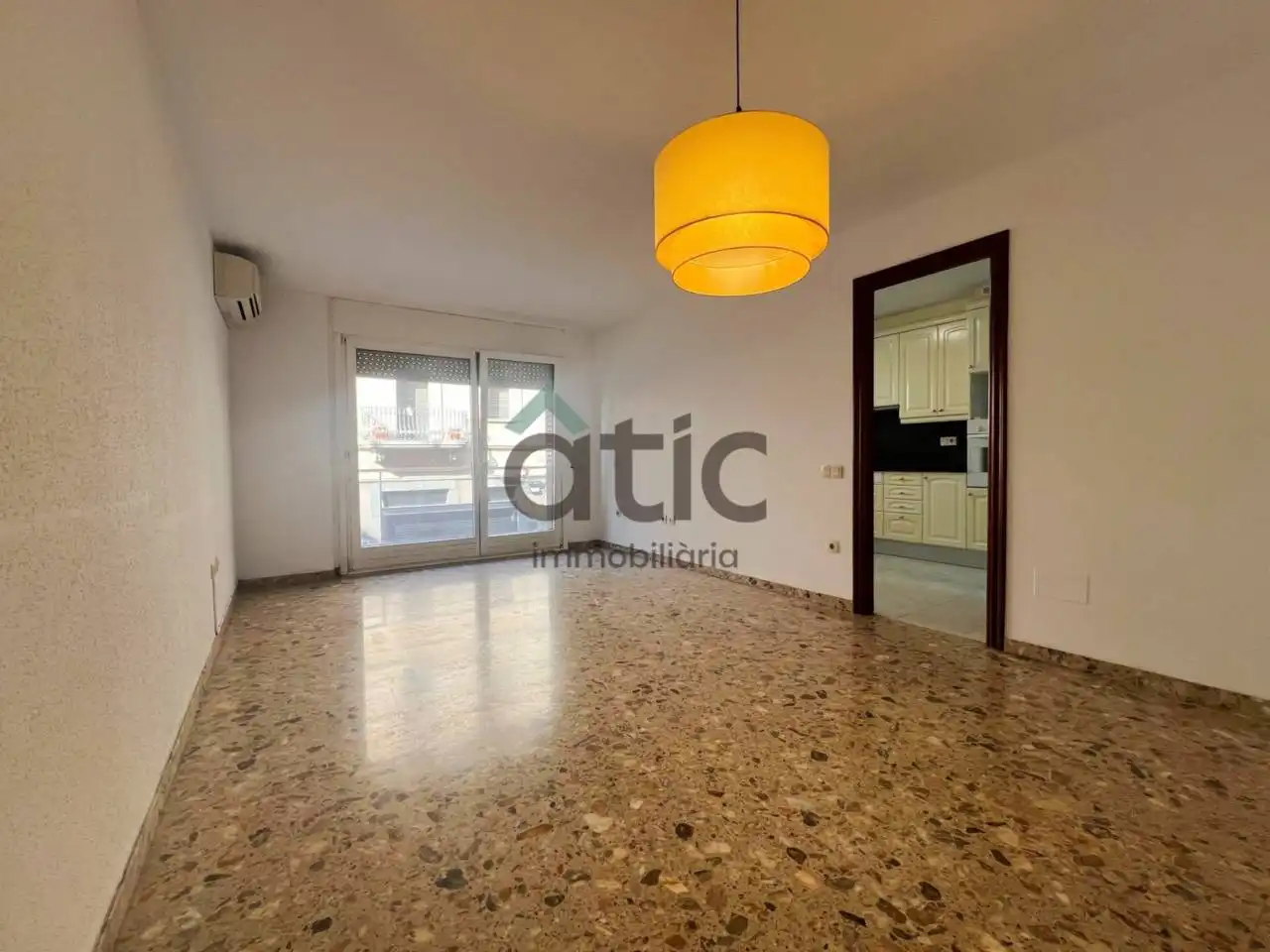 Wohnung zur Miete in Calle Saclosa, Plaça Catalunya