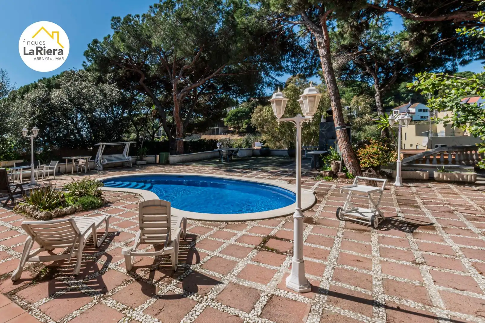 Jardí de Casa o xalet en venda en Arenys de Mar amb Calefacció, Jardí privat i Piscina