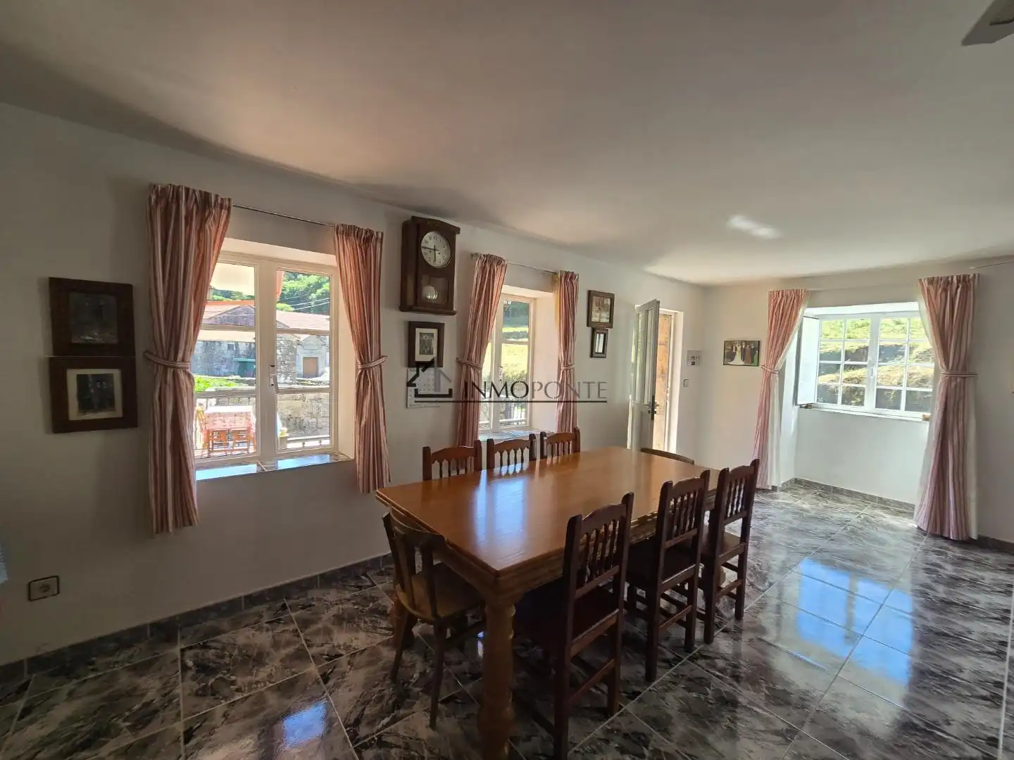 Comedor de Casa o chalet en venta en Campo Lameiro con Jardín privado, Terraza y Balcón