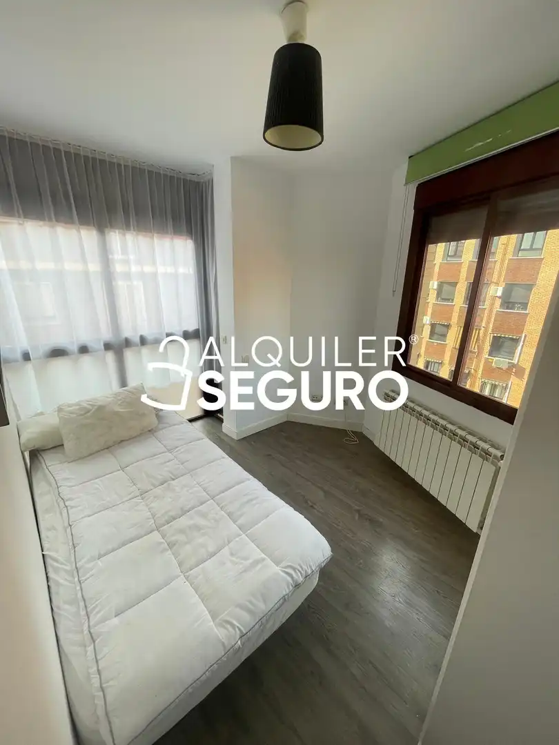 Habitación de Piso de alquiler en Latina