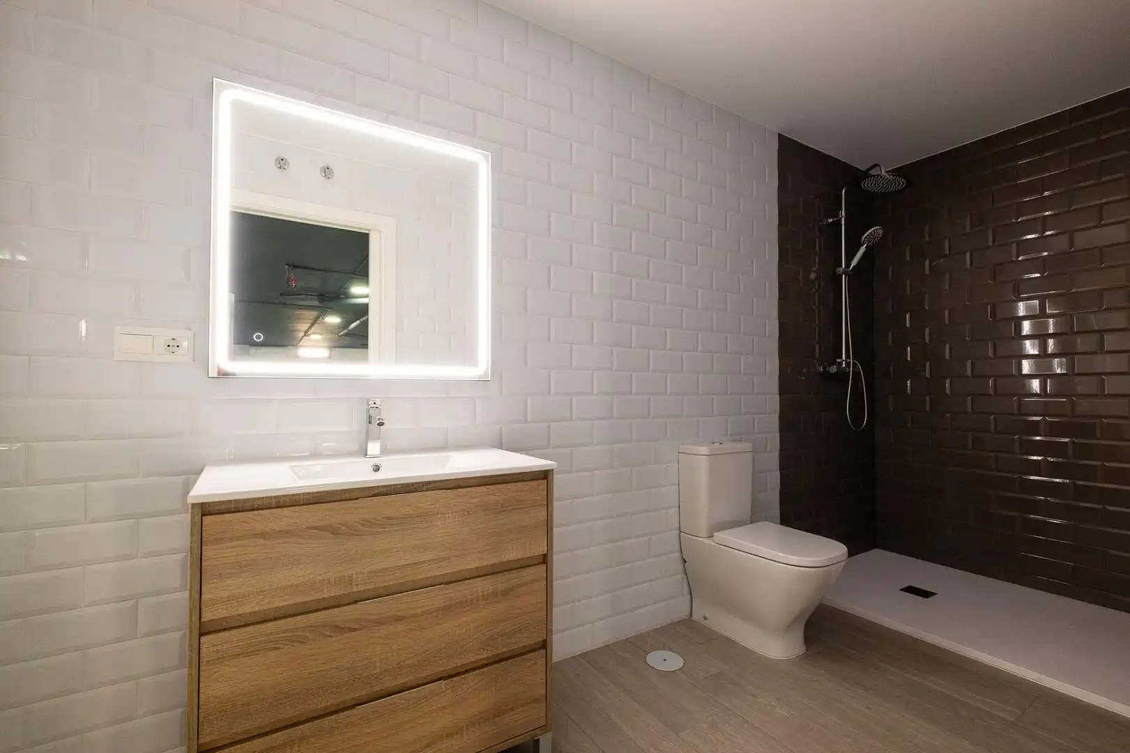 Bathroom of Houses for sale in Ayamonte  with Air Conditioner, Private garden and Storage room