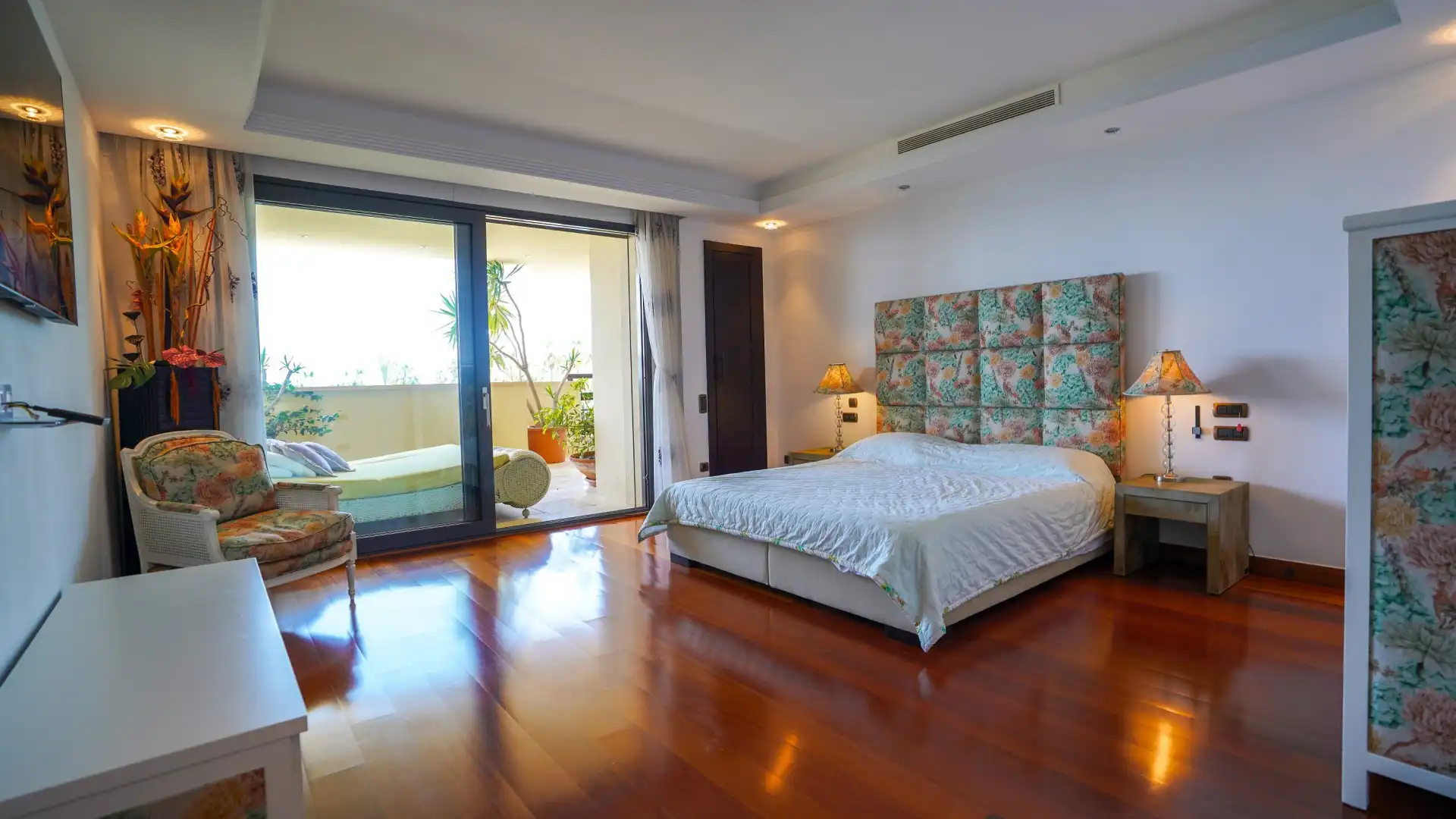Apartament amb piscina en venda a Nueva Andalucía, imagen 11