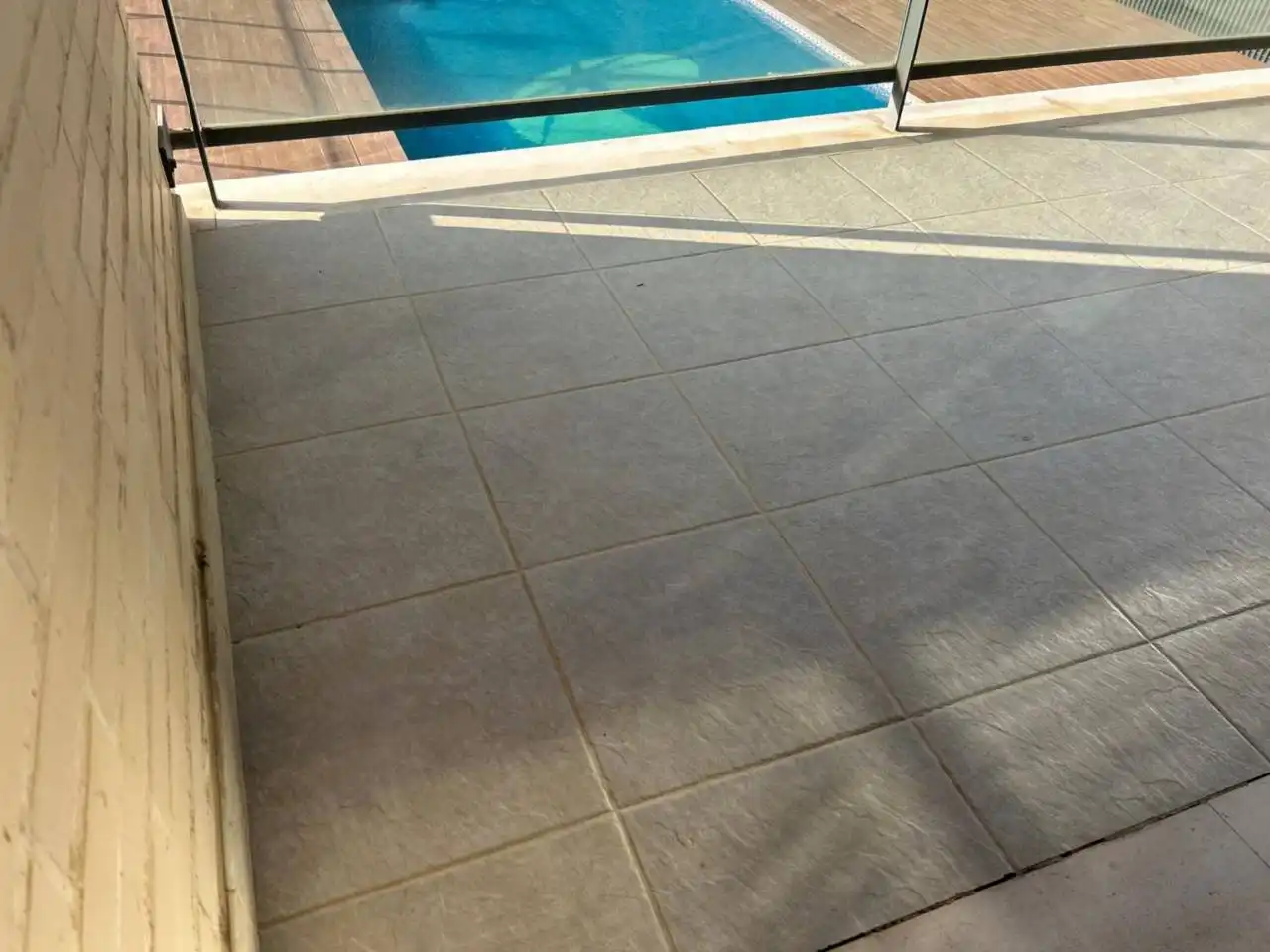 Schwimmbecken von Wohnung zum Verkauf in Castellón de la Plana / Castelló de la Plana mit Klimaanlage, Parkett und Terrasse