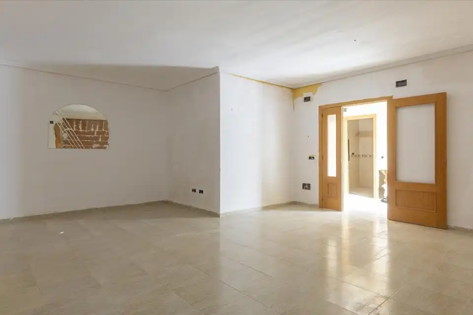 Detached homes for sale in Valdelaguna