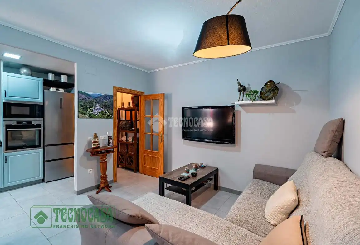 Sala de estar de Piso en venta en Roquetas de Mar con Jardín privado, Terraza y Balcón