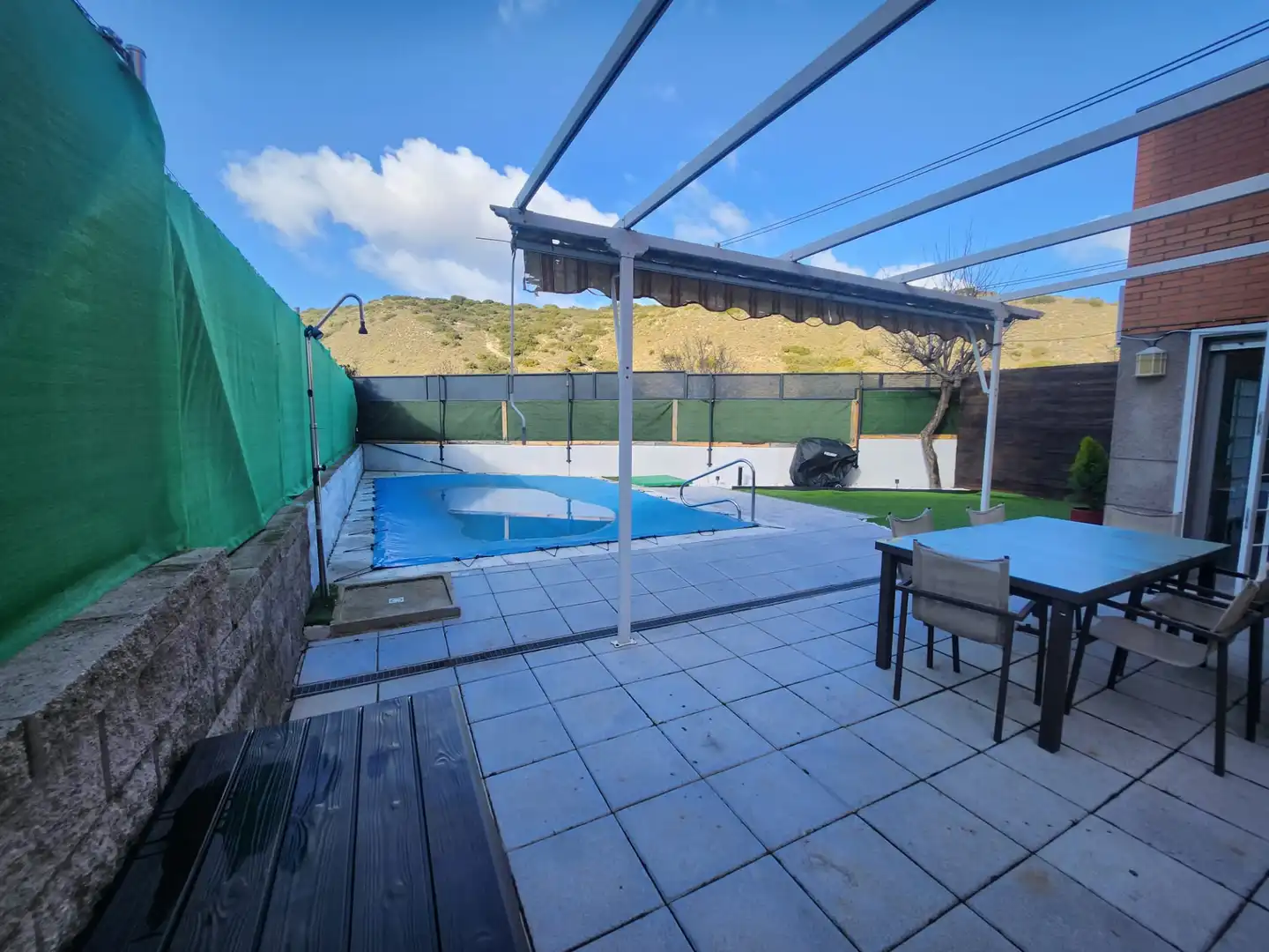 Piscina de Casa o chalet en venta en Villalbilla con Aire acondicionado, Calefacción y Jardín privado