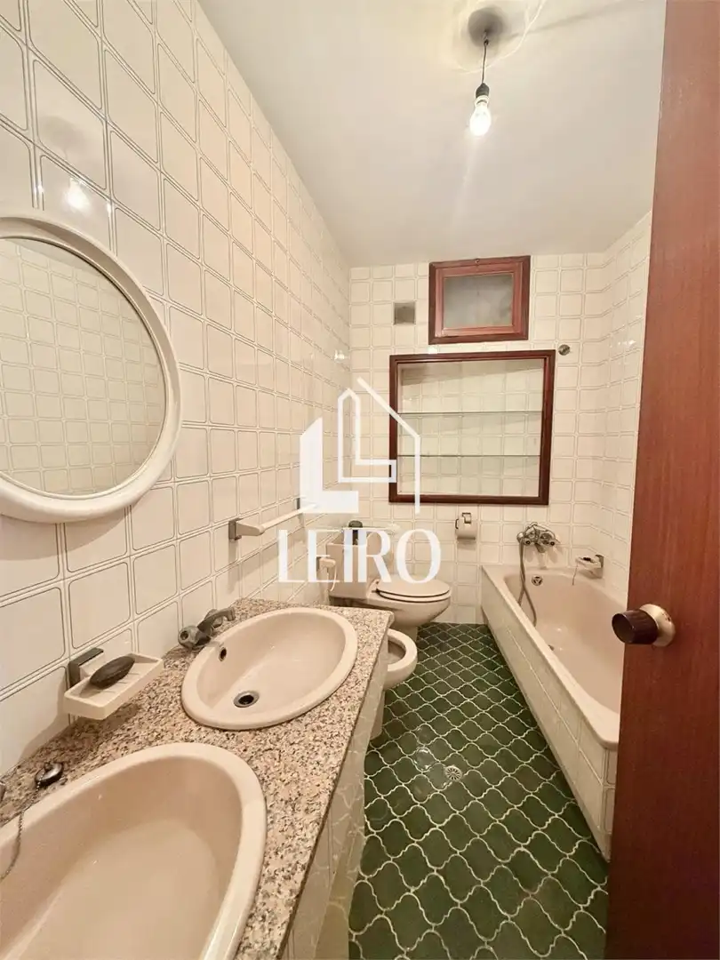 Bathroom of Apartments for sale in Cambados  with Balcony
