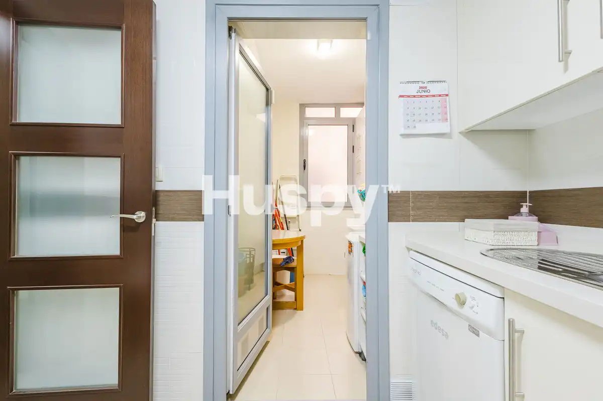 Piso con balcón en venta en Avenida Salvador Dalí, imagen 11