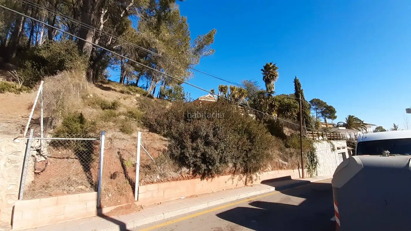 Terreny residencial en venda a Via Abadia de Poblet 10, imagen 3