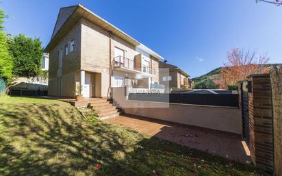 Exterior view of Single-family semi-detached for sale in Egüés  with Heating, Private garden and Parquet flooring