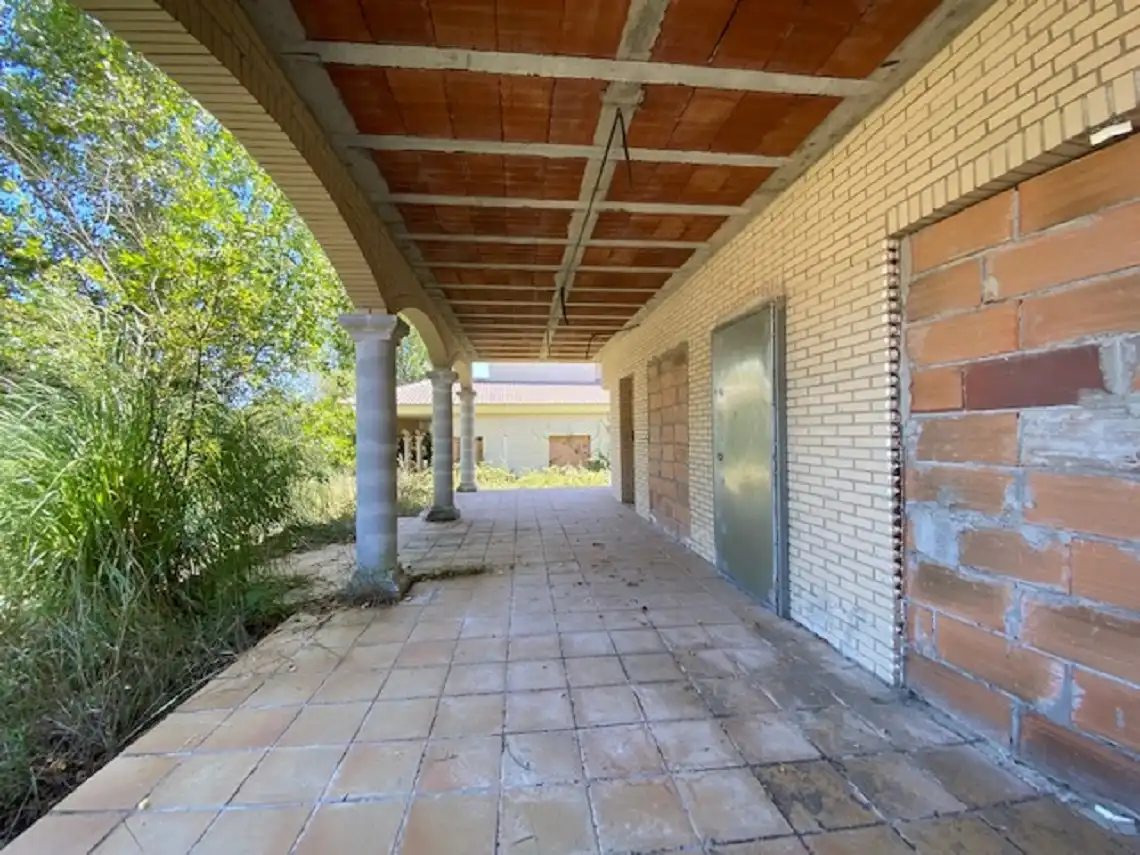 Vista exterior de Edificio en venta en Vidreres