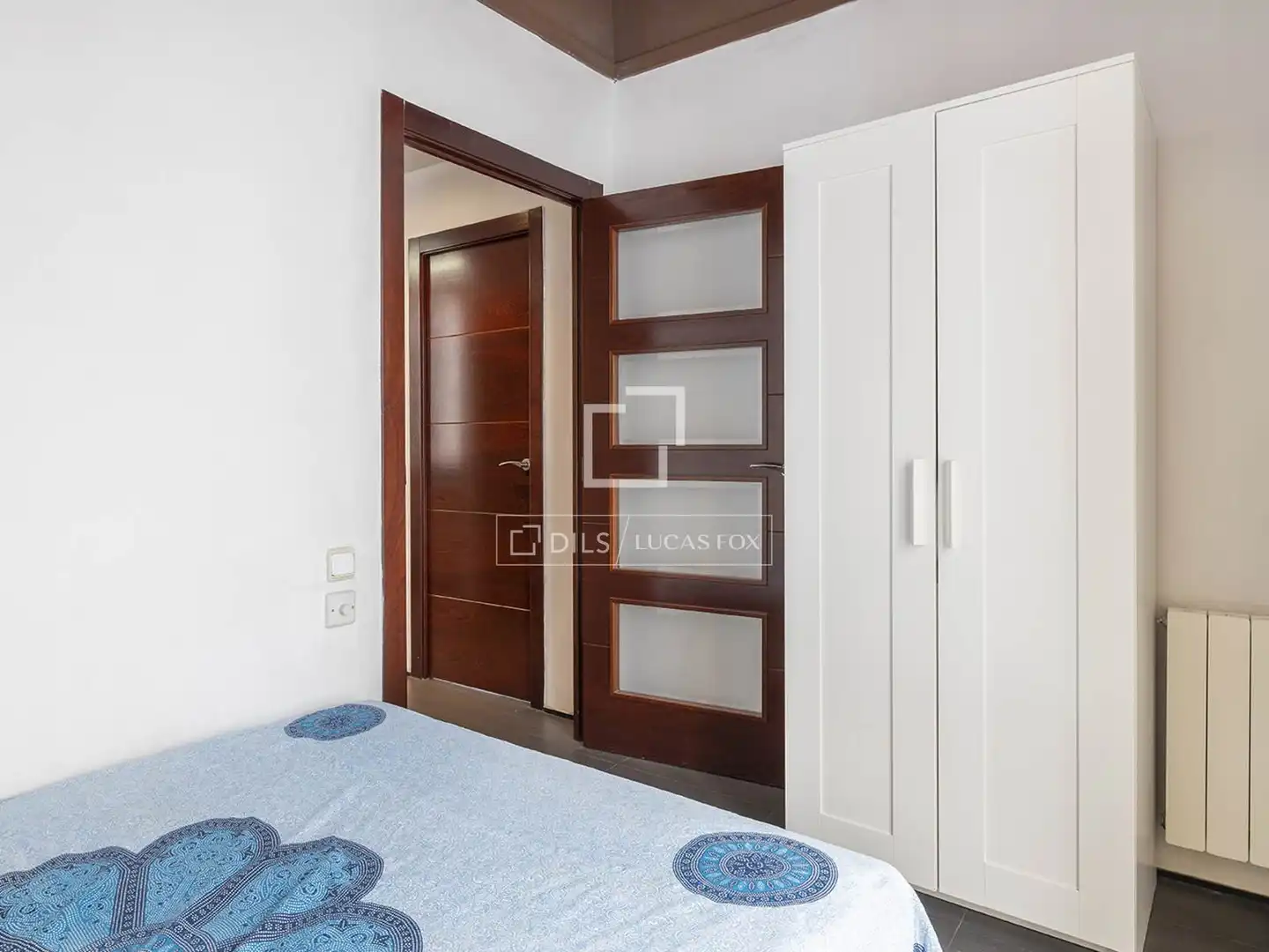 Dormitori de Pis en venda en Barcelona amb Aire condicionat i Balcó