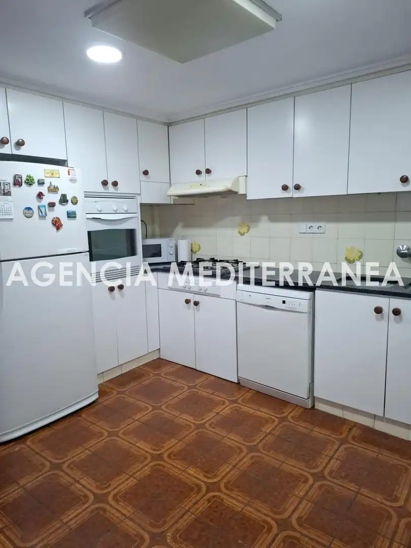 Cuina de Pis en venda en Oliva amb Traster i Balcó