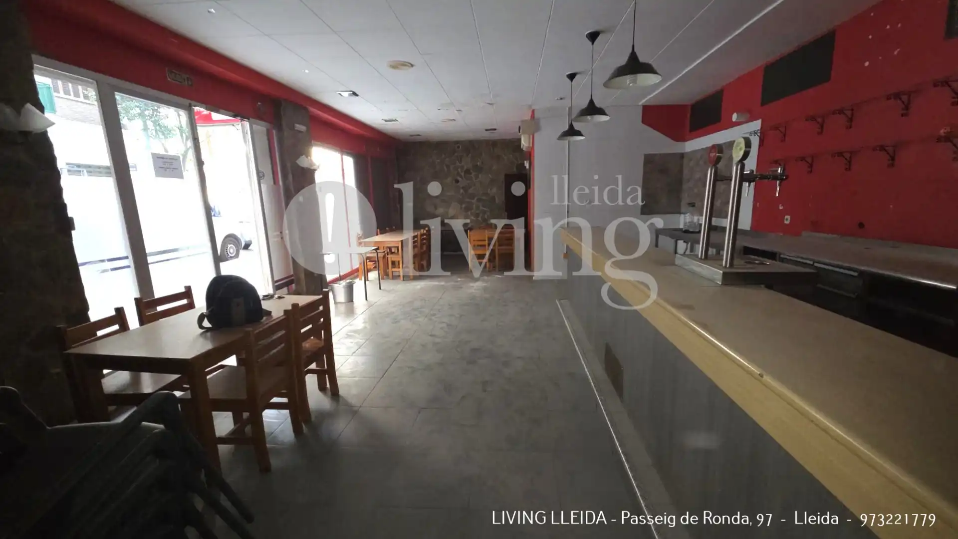 Local en venta en Lleida con Amueblado