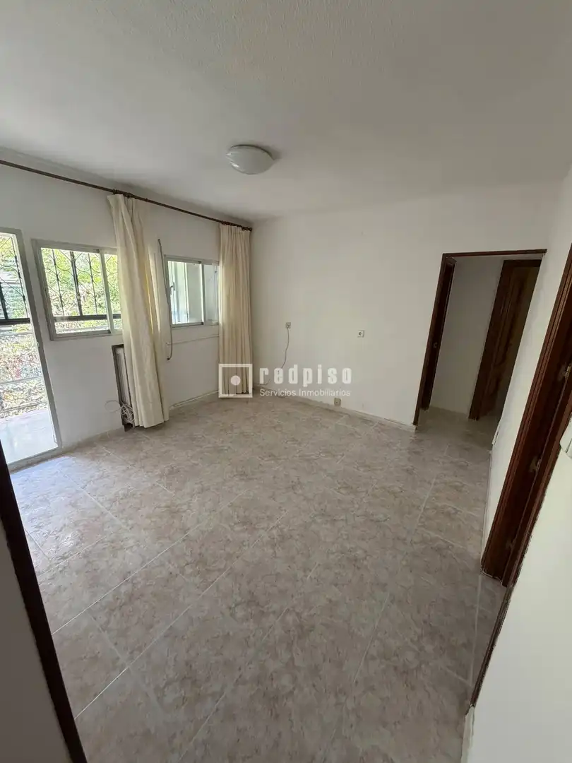 Flat for sale in Puente de Vallecas, imagen 2
