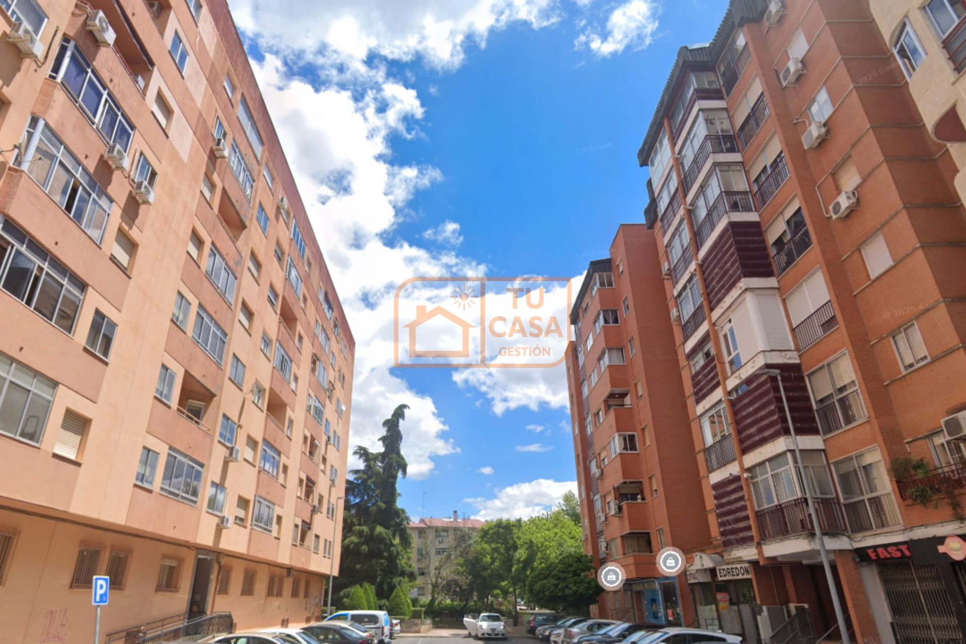 Vista exterior de Piso en venta en Cáceres Capital con Calefacción, Terraza y Balcón