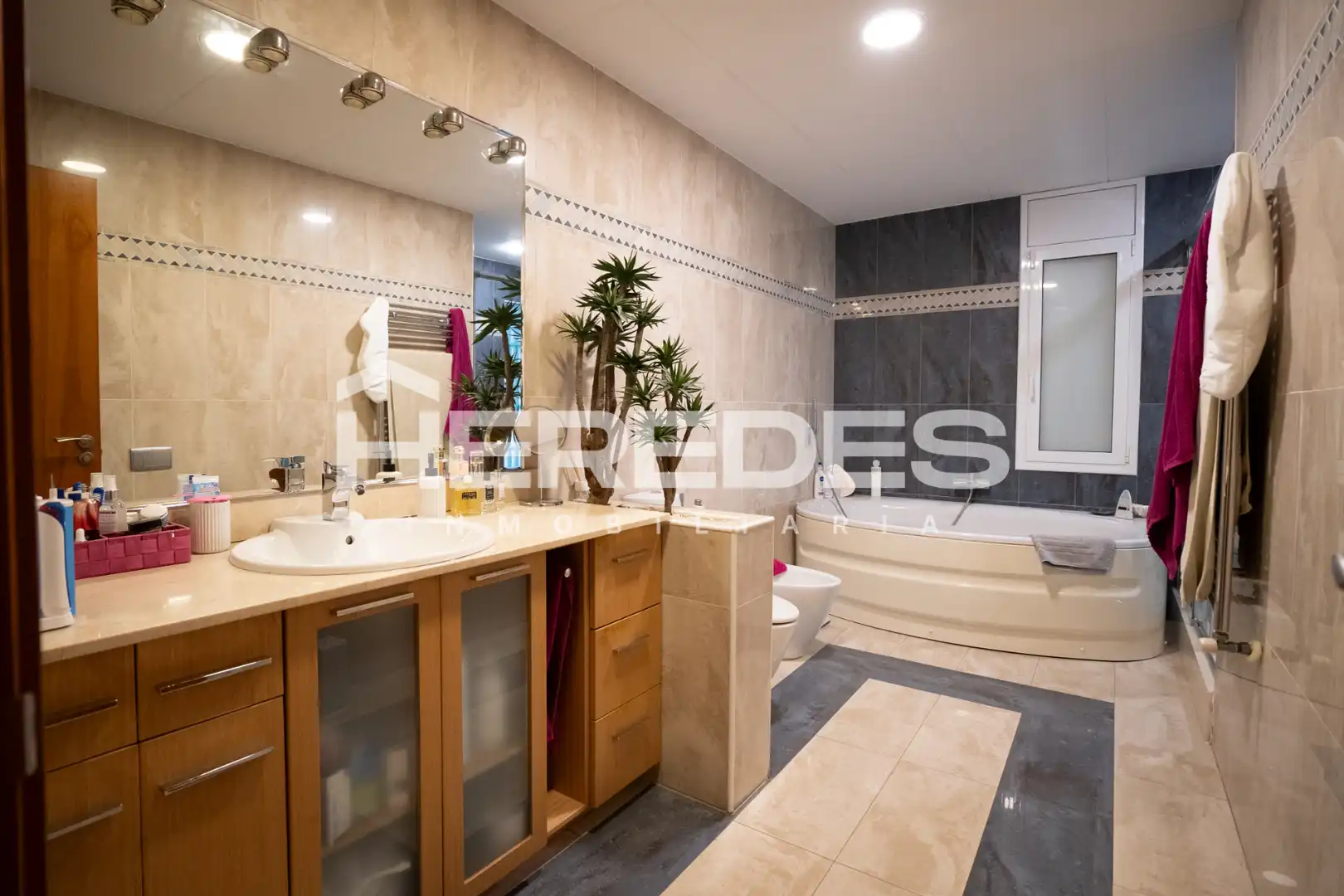 Baño de Casa o chalet en venta en Sabadell con Aire acondicionado, Calefacción y Jardín privado