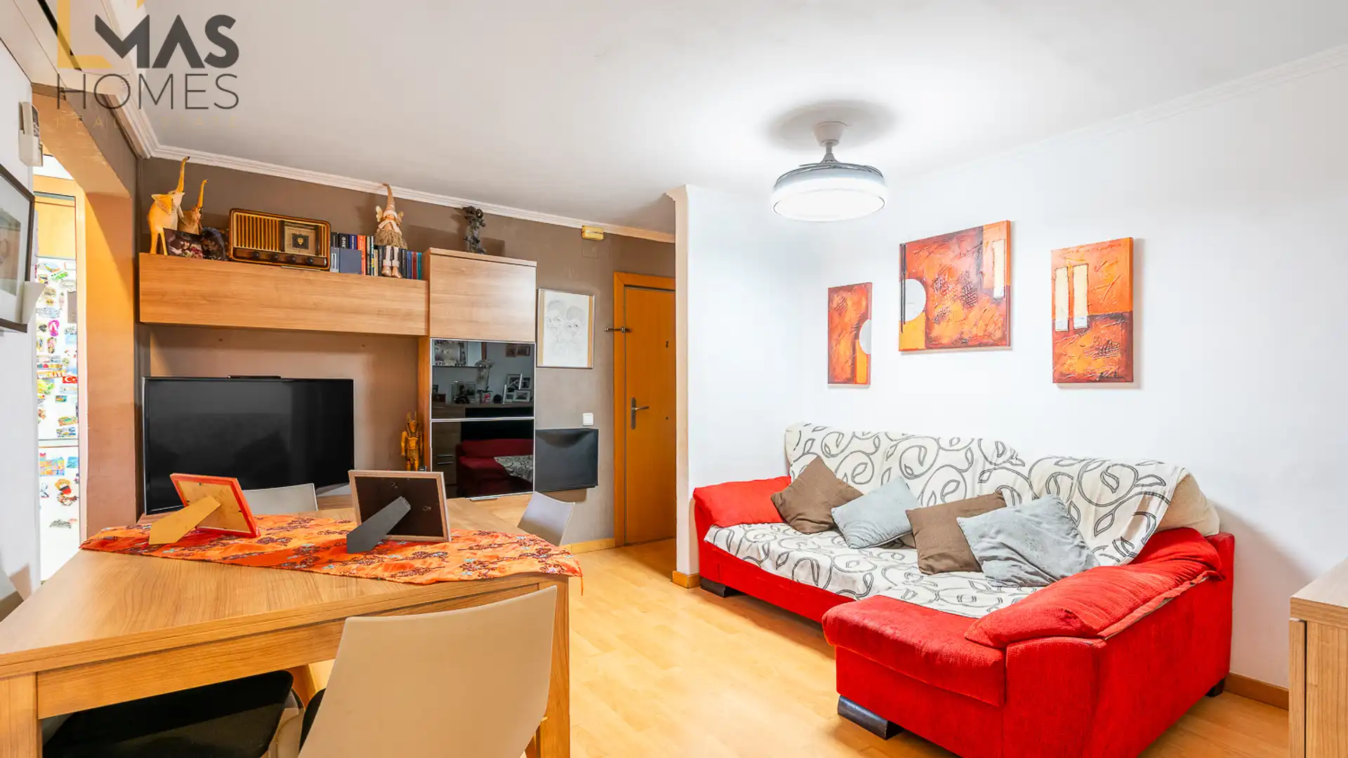 Living room of Flat for sale in Martorell  with Air Conditioner, Heating and Oven