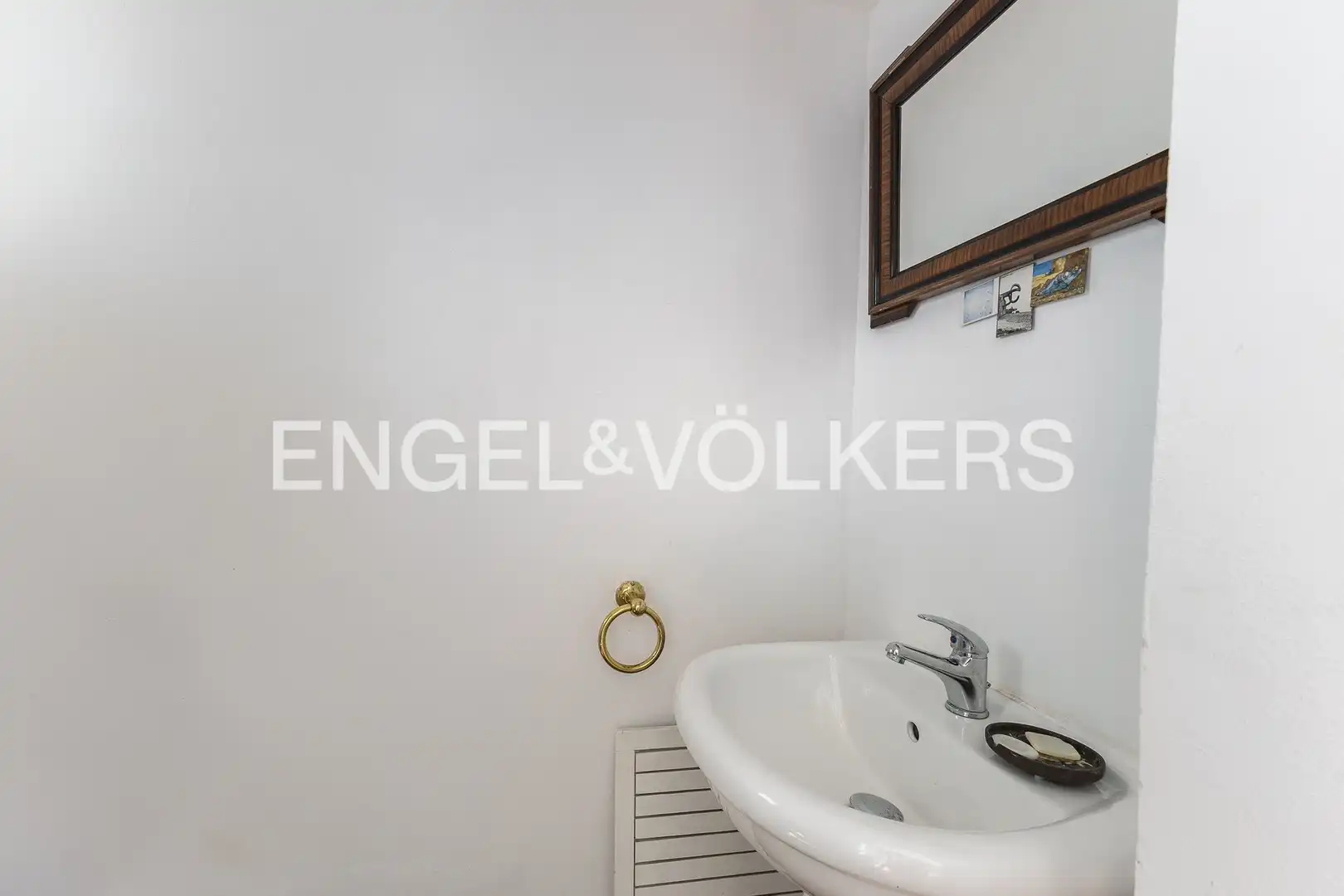Bany de Apartament en venda en Barcelona amb Aire condicionat, Calefacció i Terrassa