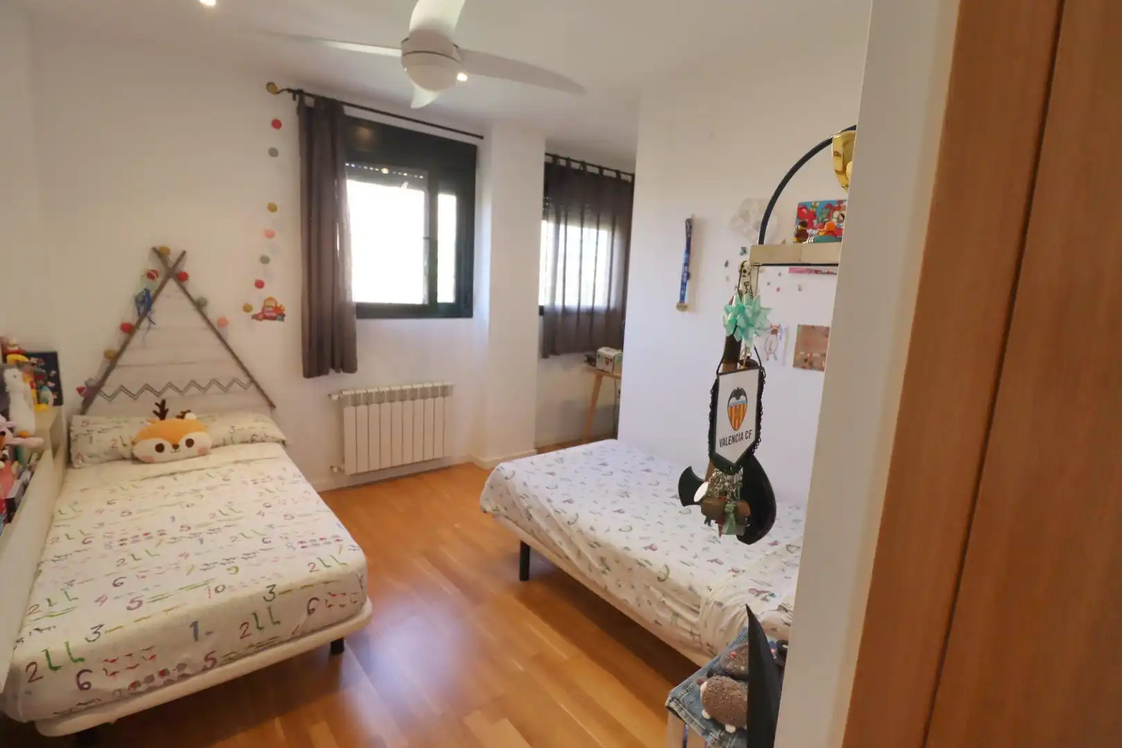 Habitación de Casa o chalet de alquiler en Paterna con Aire acondicionado, Calefacción y Jardín privado
