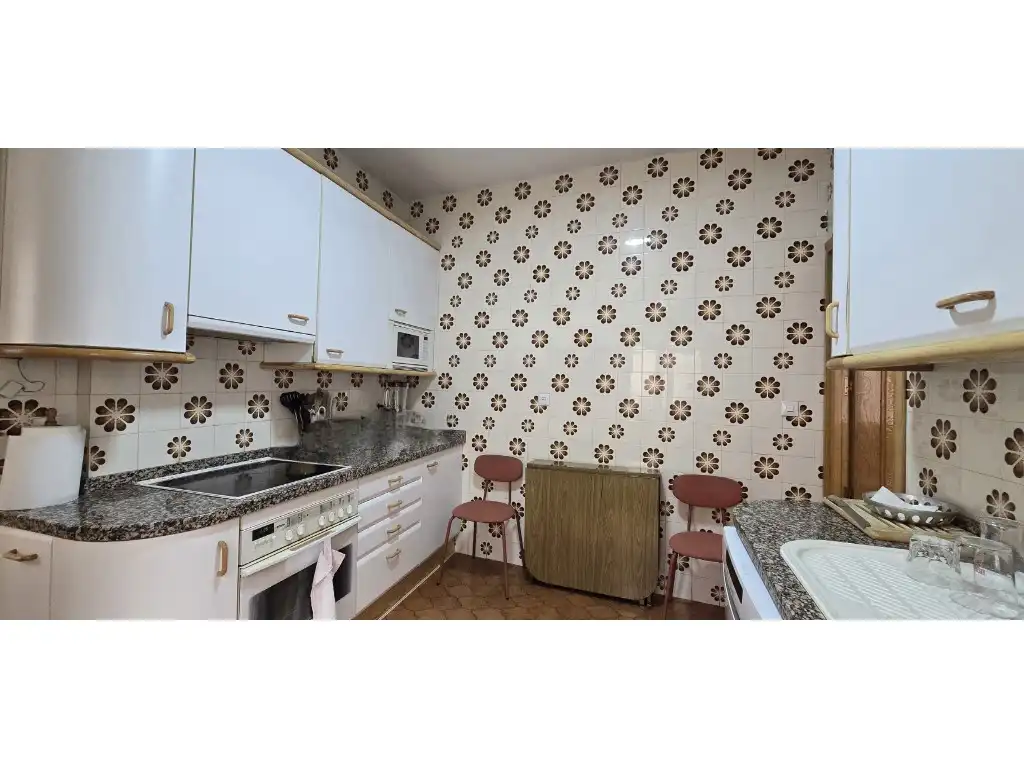 Kitchen of Flat for rent in Madrid