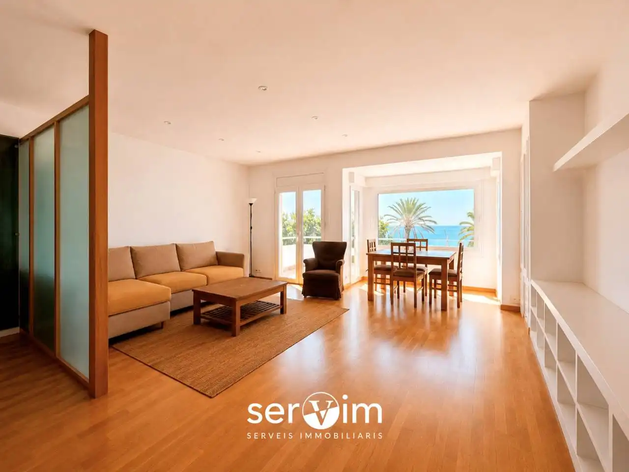 Sala de estar de Piso en venta en El Masnou con Aire acondicionado, Calefacción y Parquet