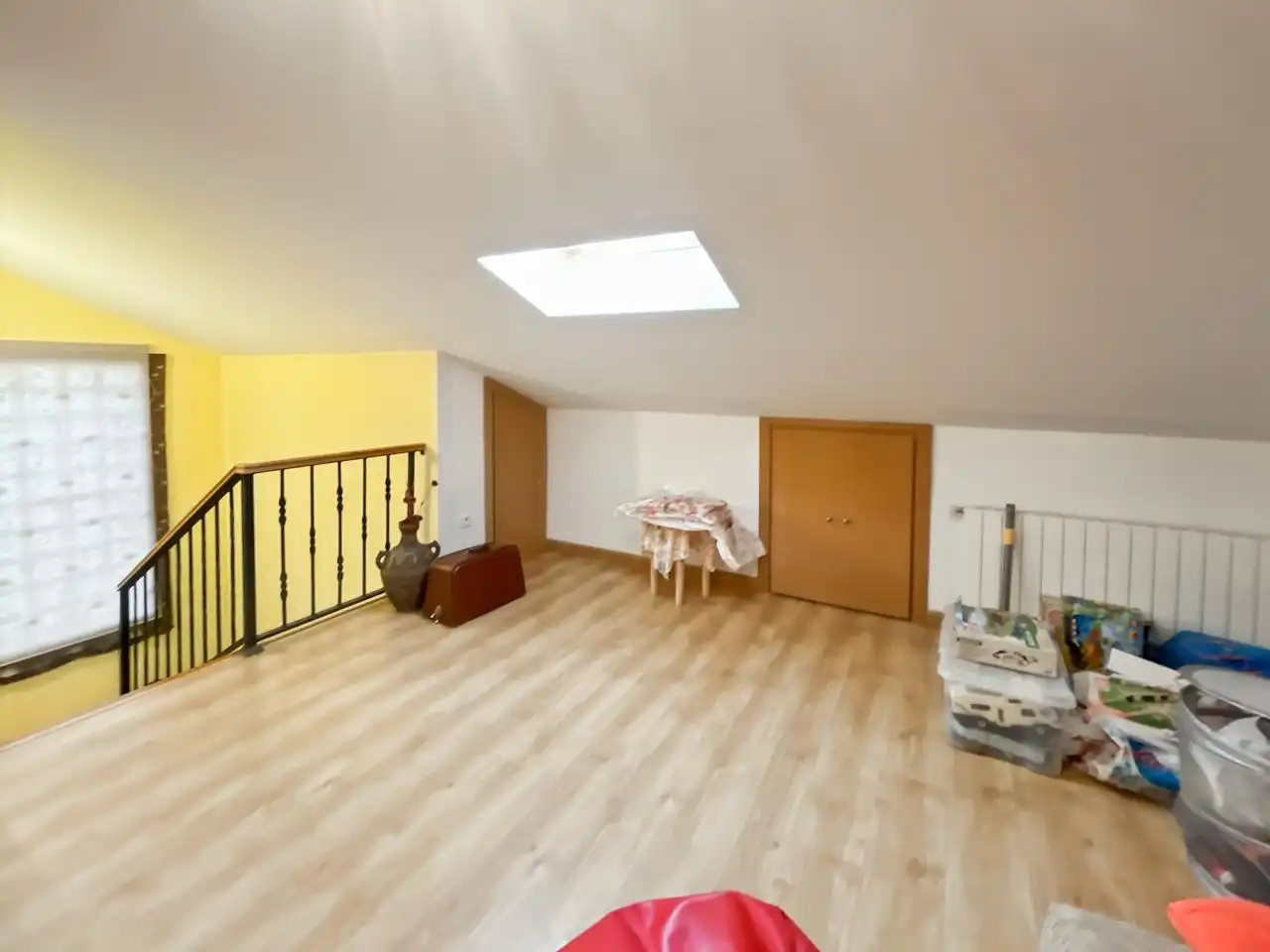Casa adosada en venda en Valdelaguna amb Calefacció, Jardí privat i Terrassa