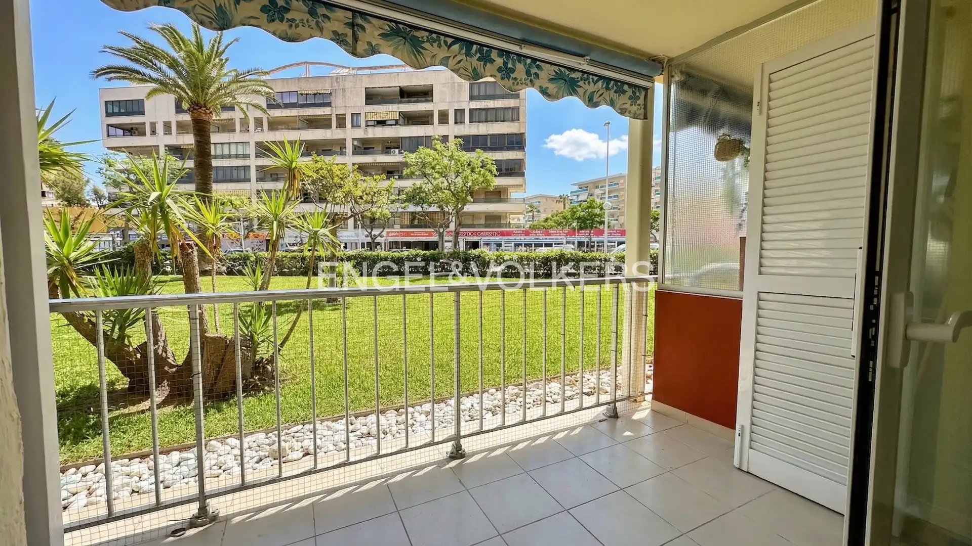 Vista exterior de Planta baja en venta en Vila-seca con Parquet, Balcón y Alarma